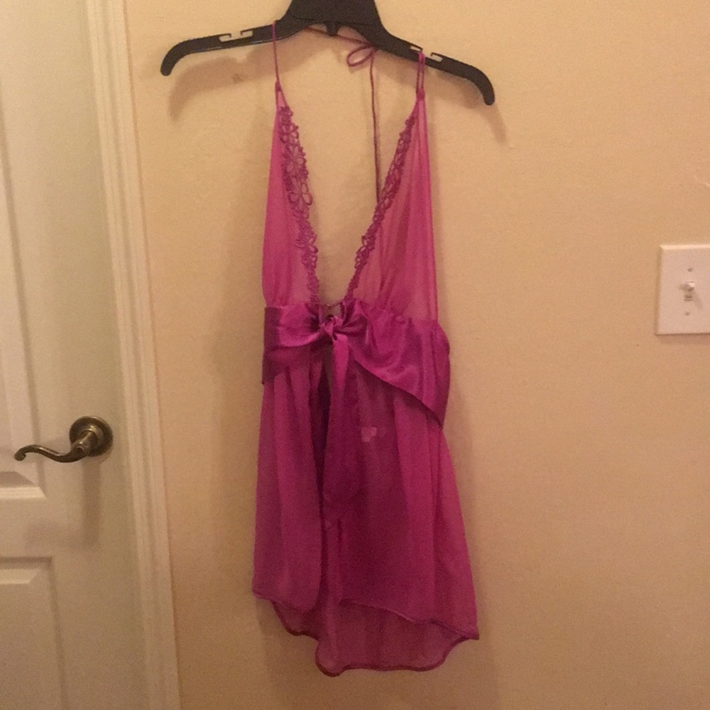 NWT Victoria’s Secret chemise m